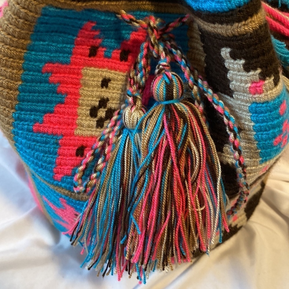 Pink, Blue & Camel Patterned Large Wayuu Drawstring Crossbody Mochila Bag - Picture 9 of 11